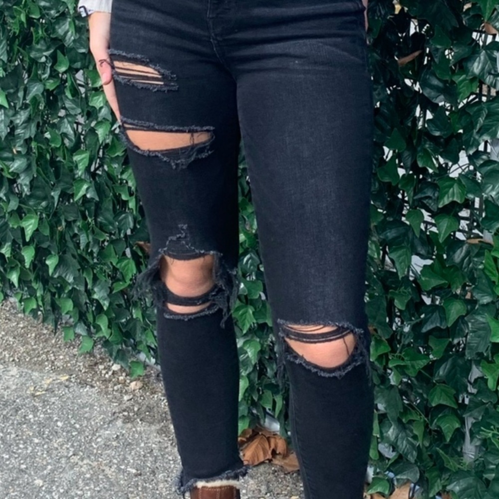 American Eagle Outfitters Black Skinny Jeans with Distressed Design